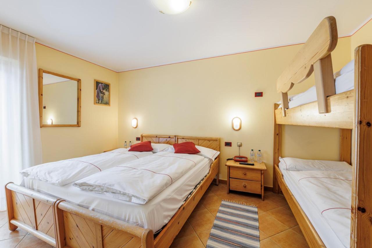 Hotel San Rocco Livigno Bagian luar foto